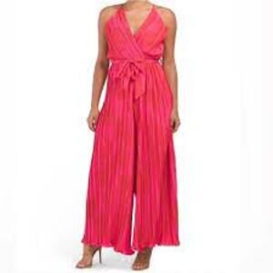 NWOT Beyond Words Barbie Pink Pleated Wide Leg Spaghetti Strap Jumpsuit Size S